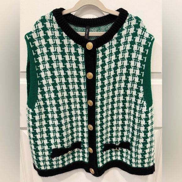 DeFacto Relax Fit Crew Neck Vest with Gold Buttons, Size‎ M - Picture 10 of 15